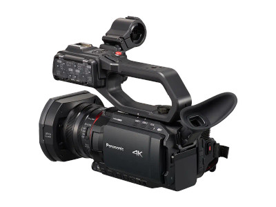 Panasonic HC-X2000E 8.29 MP MOS 1/2.5 inch camera for professional videography