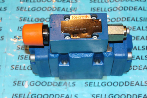 Rexroth R900917523 DRC-5-52/110Y Hydraulic Directional Valve New