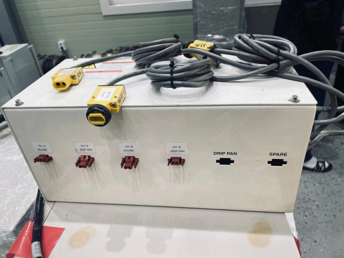 Applied Materials 0010-75484 ASSY, SPILL SENSOR BOX AMAT Applied Materials 0010-75484 ASSY, SPILL SENSOR BOX AMAT