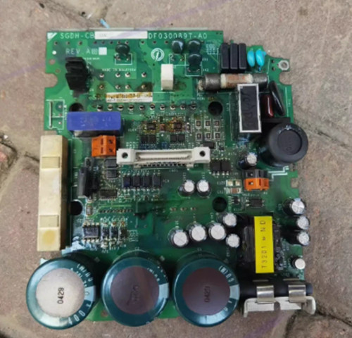 Used & Tested YASKAWA SGDH-CB10AC SGDHCB10AC Drive Board