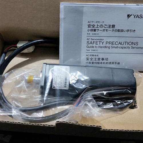 1PC YASKAWA AC SERVO MOTOR SGM-A3B312 A3B312 NEW In Box