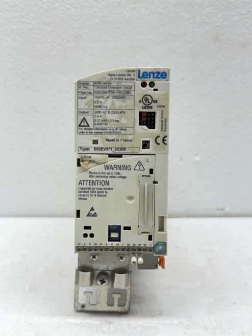 Lenze E82EV371_2C200 Servo Drive
