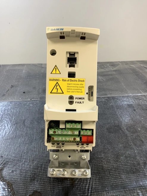 ABB ACS32003U05A64 3 HP 460V 56A 3 Phase Frequency Converter L2C