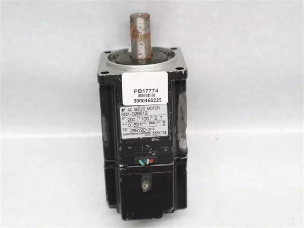 Yaskawa SGM-02B512 SGM02B512 AC Servo Motor 200W 100V w/ Cut Cable
