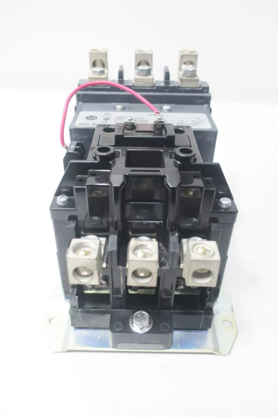 Allen Bradley0. 500F-EOD930 Size 4 Ac Contactor 115-120v-ac 135a Amp 100hp