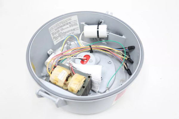 Appleton KPB150LMT Mercmaster Iii Ballast 150w 120/208/240/277v-ac Appleton KPB150LMT Mercmaster Iii Ballast 150w 120/208/240/277v-ac