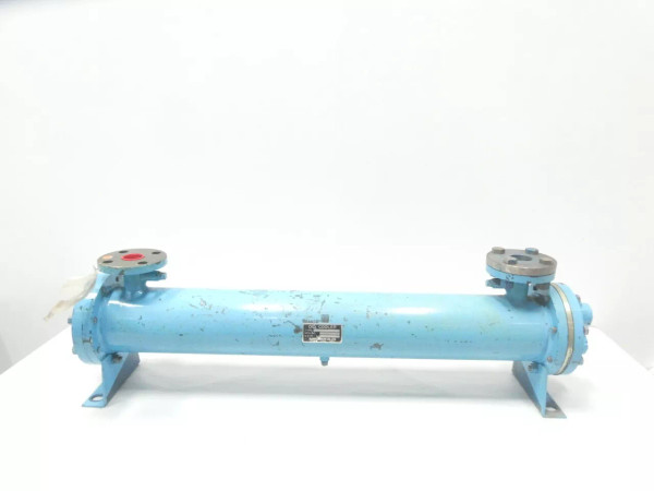 Kamui HCA-516 F2-5443 Shell And Tube Heat Exchanger 3/4in Npt 1-1/2in