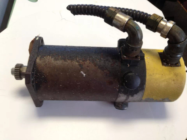 FANUC M-483887 MODEL 5M 011 84.3 DC SERVO MOTOR,B4.3 2000-RPM,TH