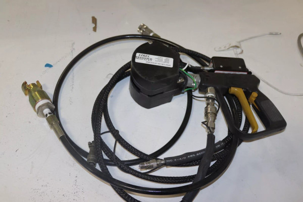 NEW 30 GUNJET 009-300-4500 SPRAY GUN NEW 30 GUNJET 009-300-4500 SPRAY GUN