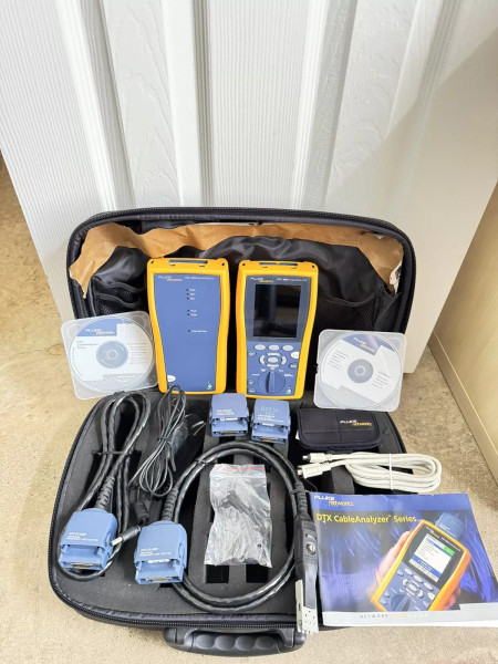 FLUKE NETWORKS DTX-1800 CABLE ANALYZER & DTX-1800 SMART REMOTE