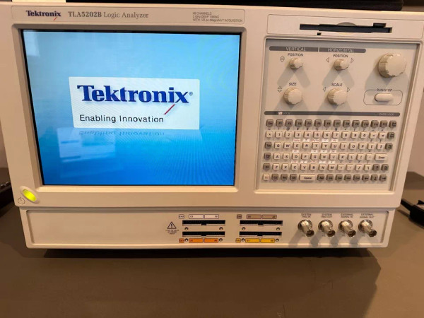 Tektronix TLA5202B 68 Ch. 2GHz Timing, 235MHz State Logic Analyzer w/ Probes!