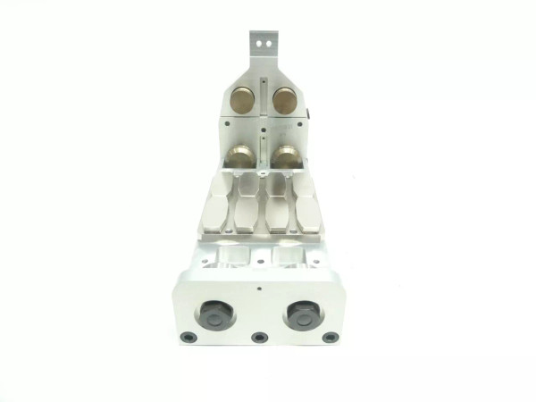 Rockwell Allen Bradley 2198T-VT1010-A Itrak Mover Assembly W100xl100