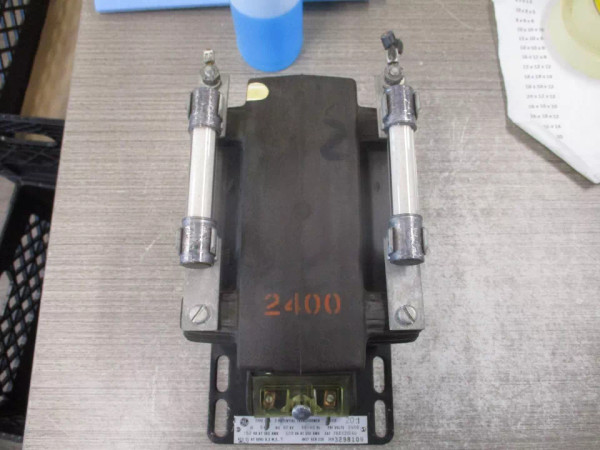 GE Type JVM-3 Potential Transformer 763X21G40 Pri: 2400V Ratio 20:1 50-60Hz Used