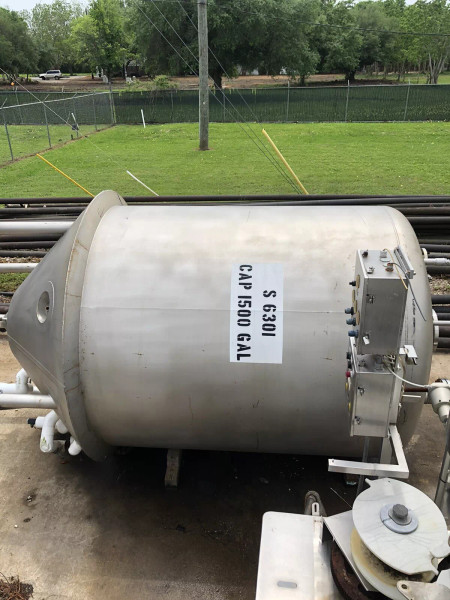 1500 Gallon Stainless Steel Tank Hopper Style Cone Bottom 1500 Gallon Stainless Steel Tank Hopper Style Cone Bottom