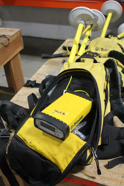 Trimble GPS PROXRT GPS PATHFINDER 85340-00 WITH ANTENNA Trimble GPS PROXRT GPS PATHFINDER 85340-00 WITH ANTENNA