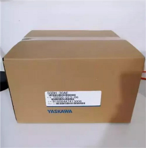 Yaskawa SGDH-30AE AC Servo Drive SGDH30AE New In Box Expedited Ship 1PCS