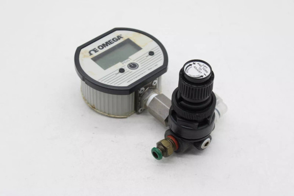 Omega DPG1000B-100G Digital Pressure Gauge 0-100 PSIG