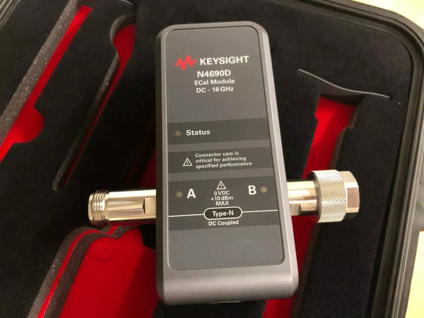 Keysight N4690D DC - 18 GHz 2-Port 50 Ohm ECal Calibration Module w/ Opt M0F ODC Keysight N4690D DC - 18 GHz 2-Port 50 Ohm ECal Calibration Module w/ Opt M0F ODC
