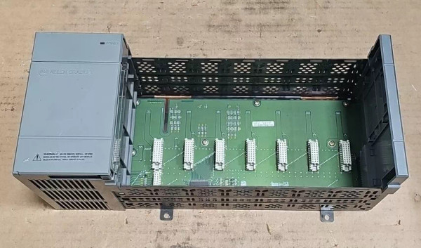 Allen-Bradley 1746-A7/B SLC500 7 Slot Rack Ser B W 1746-P2/C Power Supply.