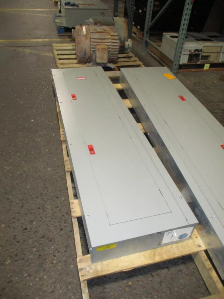 GE Main Breaker Circuit Breaker Panel ASF3424MBX 400A Max 125A Main 42-Slot Used