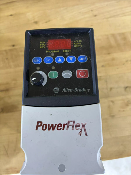 Allen Bradley 22A-D2P3N104 Series A Powerflex 4 1 HP AC Drive