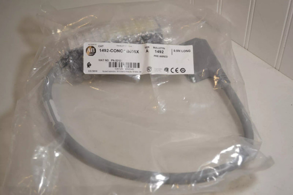 GENUINE ALLEN BRADLEY 1492-CONCAB005X SERIES A CABLE 0.5m Long