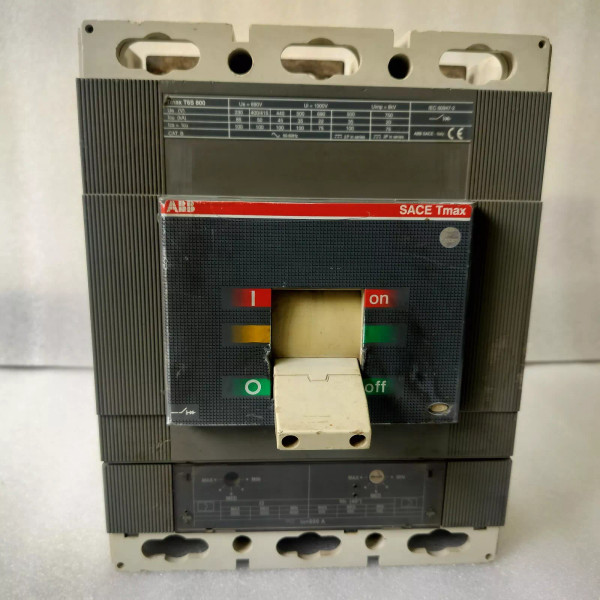 ABB SACE TMAX 800AMP 3POLE CIRCUIT BREAKER 50-60HZ Ue=690V-AC ABB SACE TMAX 800AMP 3POLE CIRCUIT BREAKER 50-60HZ Ue=690V-AC