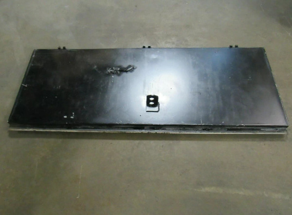 NO NAME UTILITY TRUCK BOX BED DOOR 66-3/8" X 24-1/2" HINGE PIN DIAMETER 1/4"