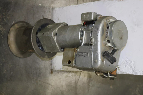 CHANCE 2070 GAS ROPE WINCH