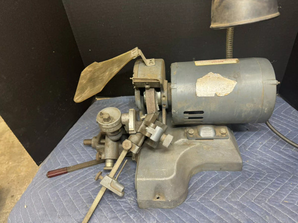 Lisle 91000 Drill Grinder Sharpener 1/8 - 1-1/4” Capacity Lisle 91000 Drill Grinder Sharpener 1/8 - 1-1/4” Capacity