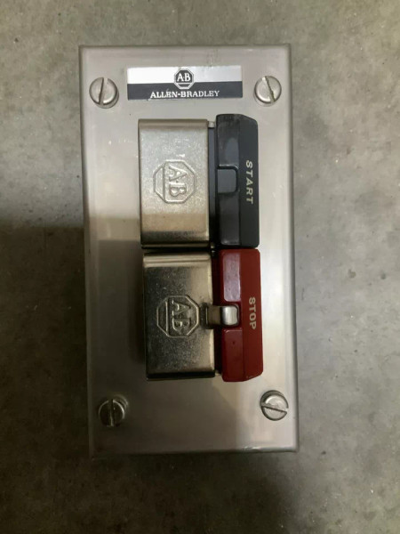 Allen-Bradley 800H-2HA4 Series N Pushbutton Station Allen-Bradley 800H-2HA4 Series N Pushbutton Station