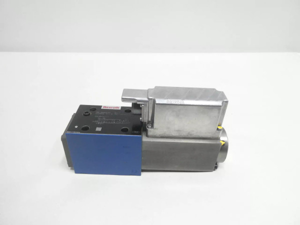 Rexroth 5WRPE 10 F1B 70L-20/G24K0/A1M Hydraulic Servo Valve 24v-dc Rexroth 5WRPE 10 F1B 70L-20/G24K0/A1M Hydraulic Servo Valve 24v-dc