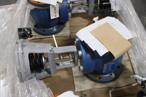 NEW T.A.C VB-822X 4" ACTUATOR VALVE