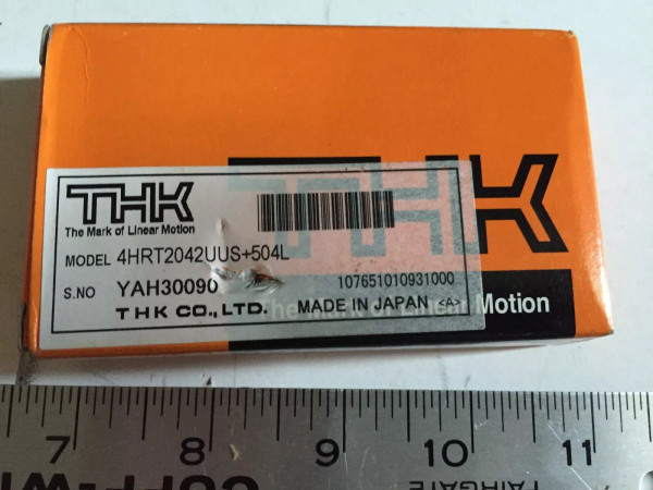 NEW THK 4HRT2042UUS+504L,THK YAH30090/HRT2042,4HRT2042UUS LINEAR BEARING,EA