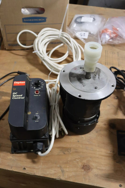 Dayton DC SPEED CONTROL 2M167D MOTOR 5X485C W/CONTROL