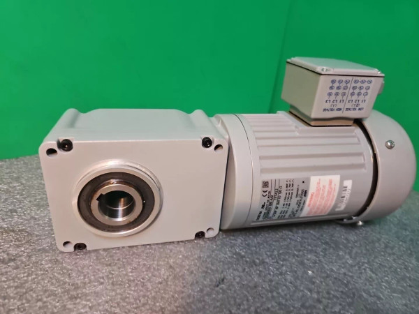 Brother Induction Gearmotor F2 1/2hp, 3ph, 50:1 RATIO 208/460, 1700 RPM | GTR