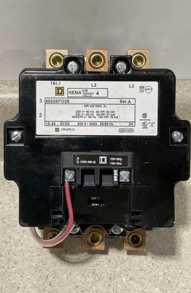 Square D 8502SFO2V06S Nema 4 Contactor 440-480 VAC Coil New