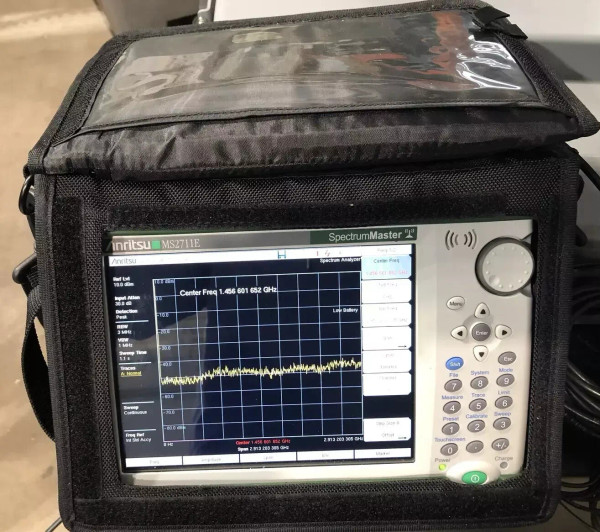 Anritsu MS2711E 100 kHz 3 GHz Handheld Spectrum Analyzer w/ Case & Adapter incl