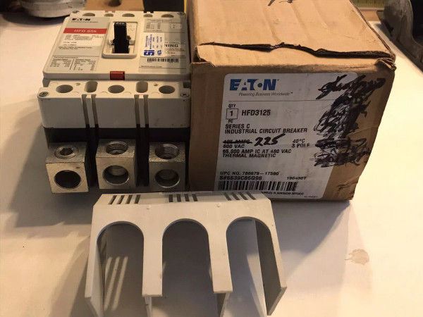 EATON HFD 3225BP10 225 AMPS 600 V 3 POLE BREAKER EATON HFD 3225BP10 225 AMPS 600 V 3 POLE BREAKER
