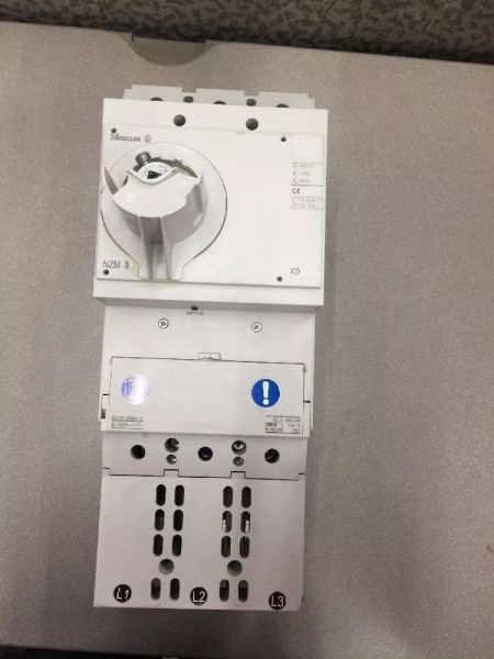 Moeller NZM 3-600 600amp Switch (78-241-10) Moeller NZM 3-600 600amp Switch (78-241-10)