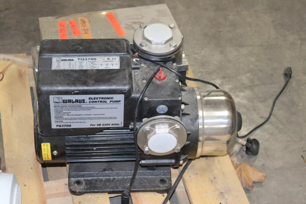 Walrus 5HP 2" TQ3700 230V Water Pump Walrus 5HP 2" TQ3700 230V Water Pump