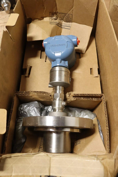 NEW ROSEMOUNT IN-LINE PRESSURE TRANSMITTER 3051S1TG1A2