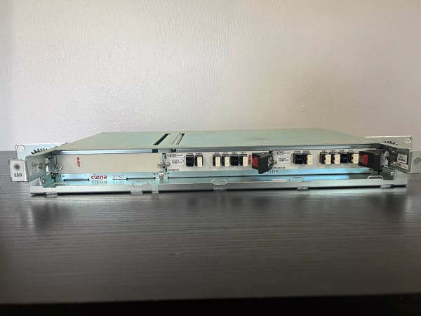 Ciena 2150 Chassis And 2x CN-C4H-00