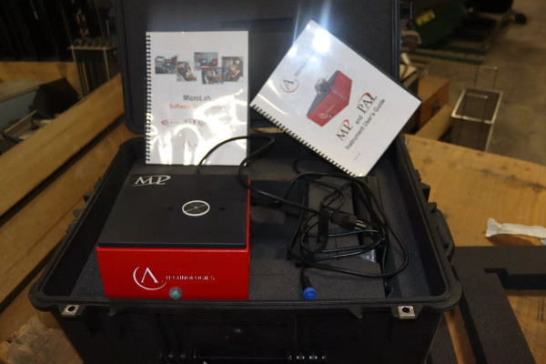 a2-technology-a2-technology-ft-ir-spectrometer-0020-030/