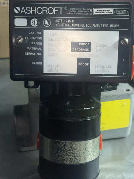 Ashcroft D424B XFMUD Pressure Switch 30psi 125/250/480v-ac