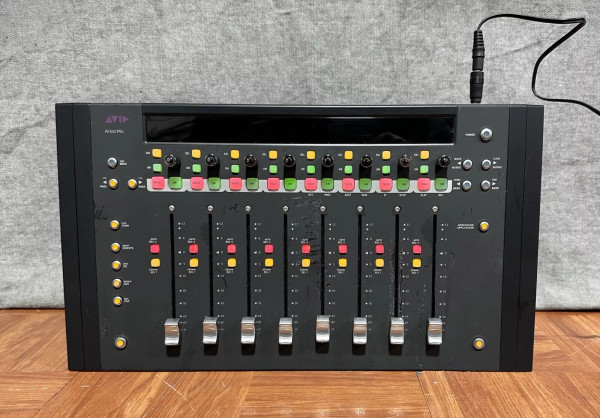 POWER TESTED Avid Artist Mix Table-Top 8-Fader Audio Mixer Control Surface Board