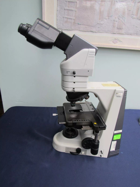 Nikon Eclipse 55i Microscope 3 objectives, 4x 10x 40x no light source GUARANTEED