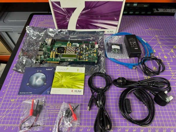 XILINX Kintex-7 FPGA KC705 Evaluation Kit
