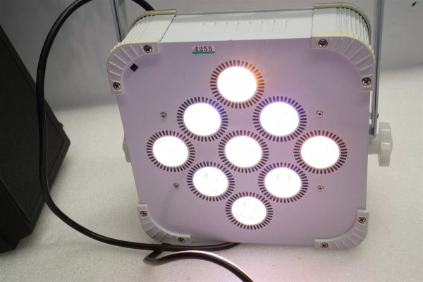 Gigertop Tiptop TP-B0918A Battery powered 9x18W 6in1 Color Mixing Stage Light