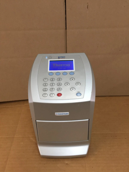 Thermo Scientific Thermal 24-Well Cycler PIKO 24 w/ Power Adapter